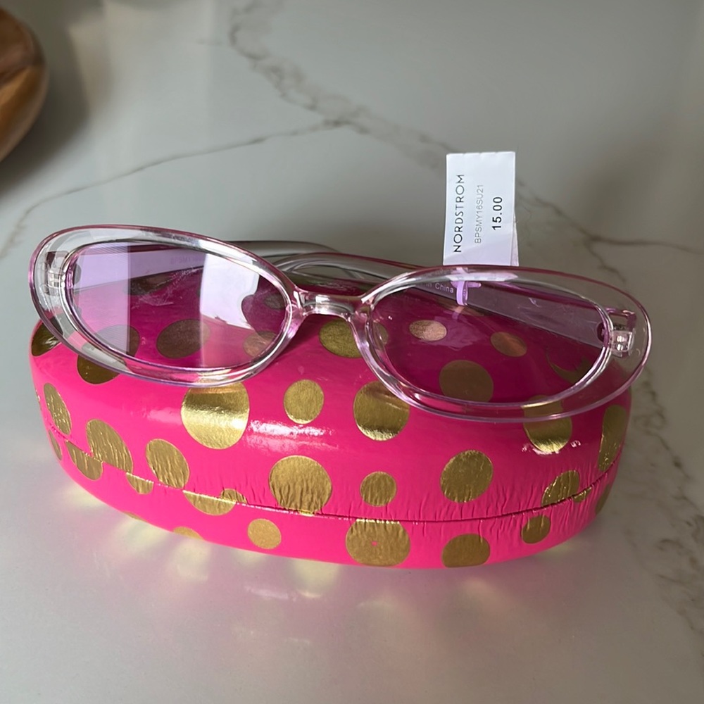 Nordstrom sunglasses and max studios sunglass case - Picture 2 of 7